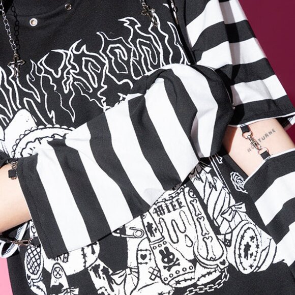 NEW ACDC RAG - Bunny Dolls Punky Bunny Black White Long Sleeves Oversized Tee - Picture 3 of 5